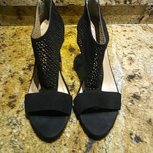 BCBG HIGH HEELS